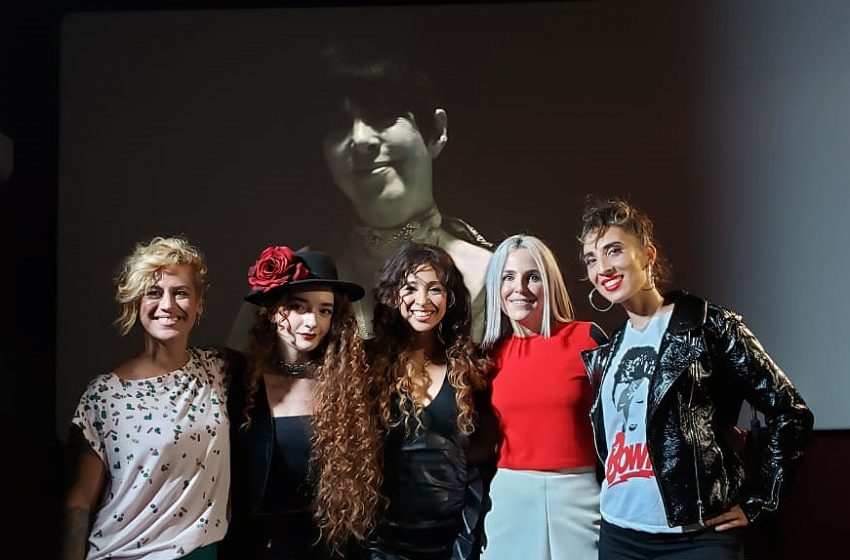  Cantante estadounidense Diane Warren lanza canción en homenaje a la “mujer chilena”