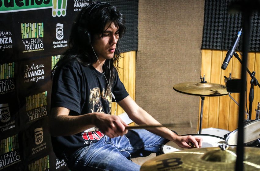 Quilicura emplea iniciativa en apoyo a artistas de la comuna con producción musical gratuita