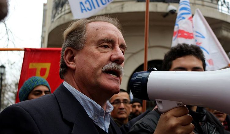  Eduardo Artés arremete sin filtros: “Los debates son farándula y los periodistas discriminadores”